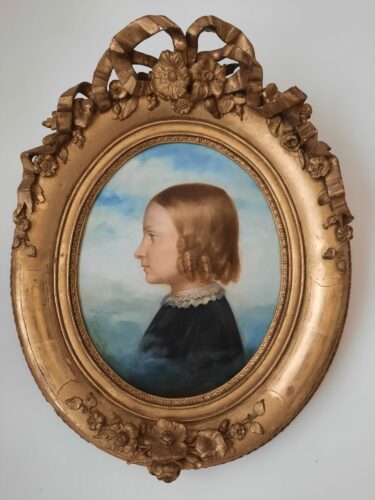 oeuvre de pierre bonirote - portrait d’enfant dans un médaillon - huile sur toile