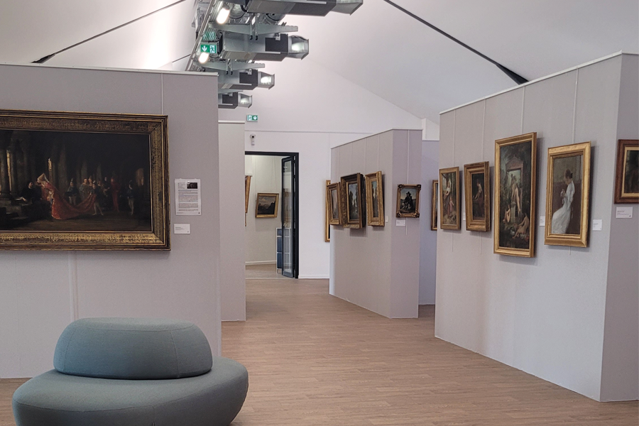 Tomaselli Collection Le Lieu Tomaselli Collection Tomaselli Collection Le Lieu Tomaselli Collection